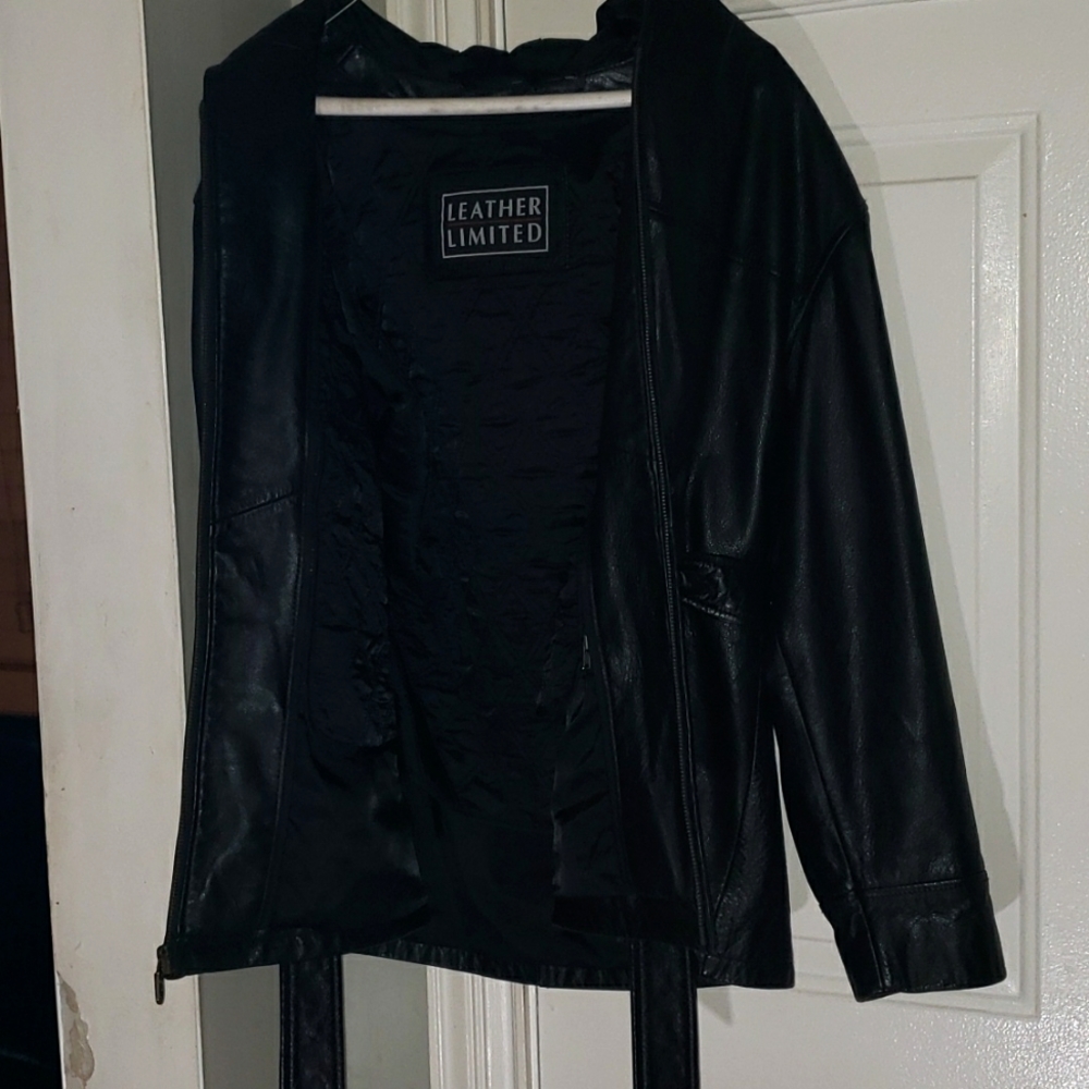 Leather Limited jacket, size small, waist length, Black